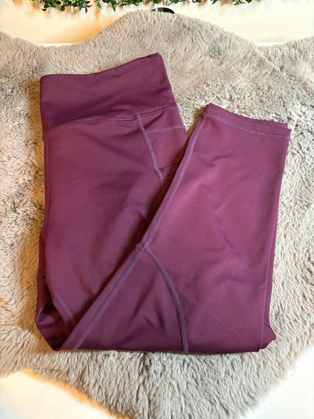 Zyia Active Burgundy Capri Leggings Size 12